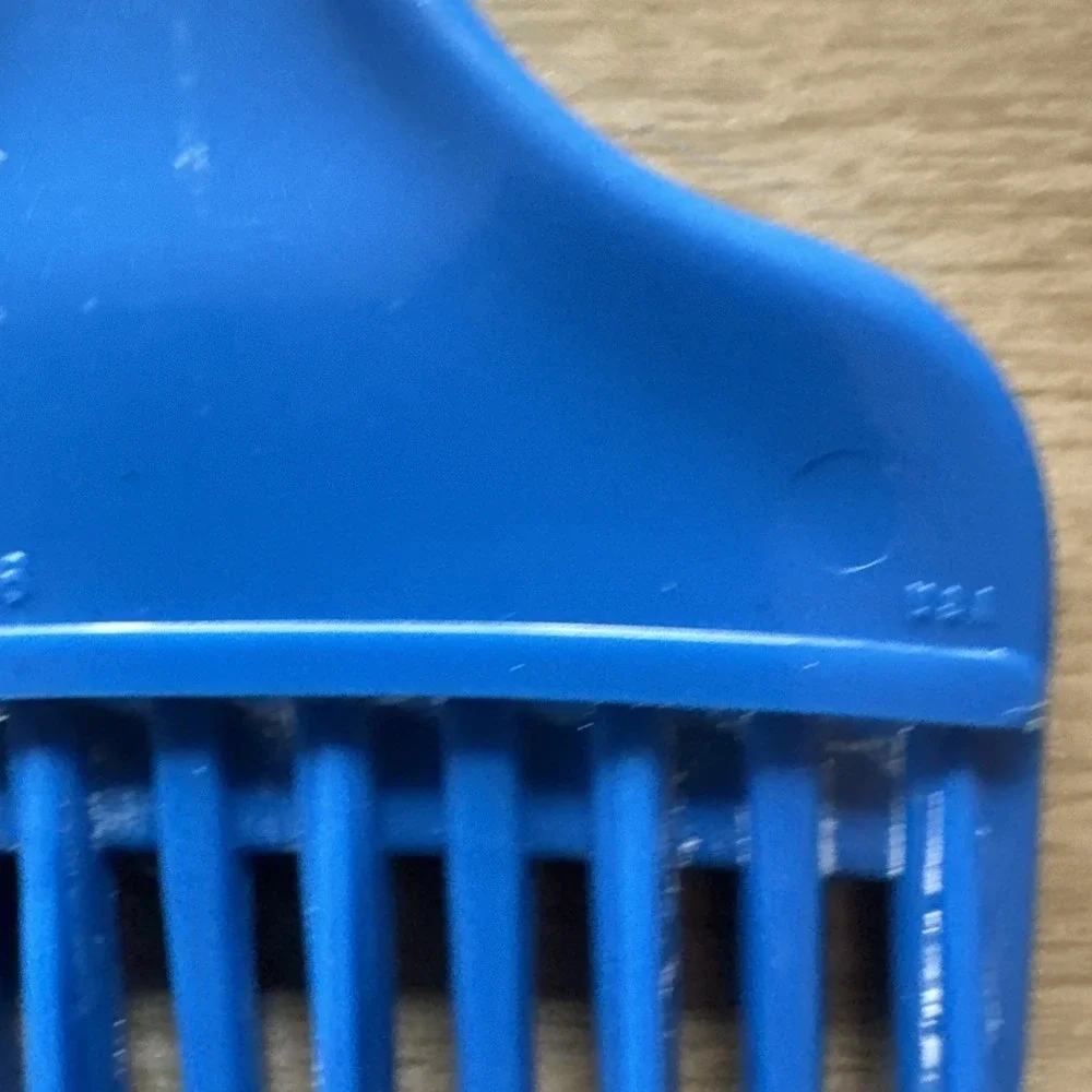 Vtg Hair Pick Plastic Wide Tooth Combs 6